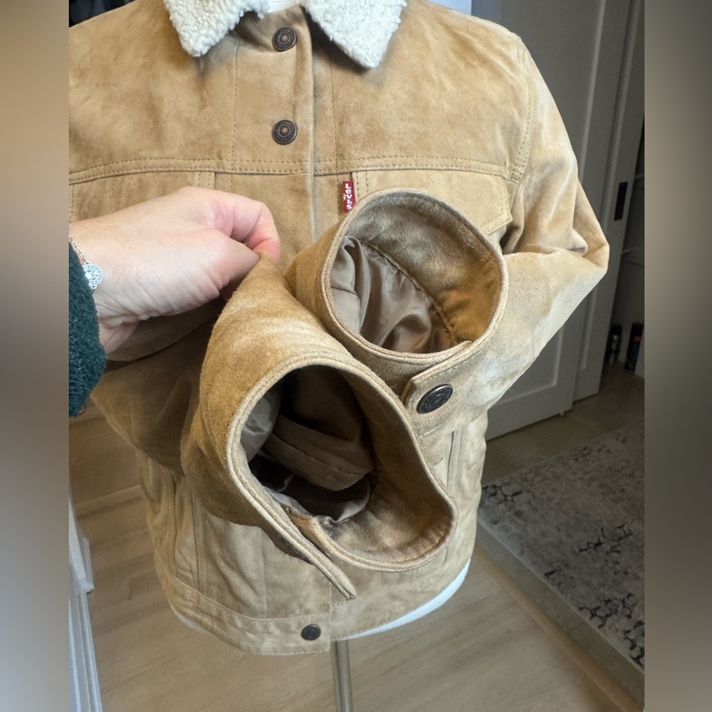 Rare Levi’s Women’s Goat Suede Sherpa Trucker Jacket – Tan – Size S - Picture 3 of 12